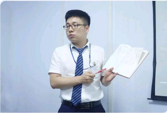 鄭州北大青鳥(niǎo)翔天信鴿T99班讀書會(huì)