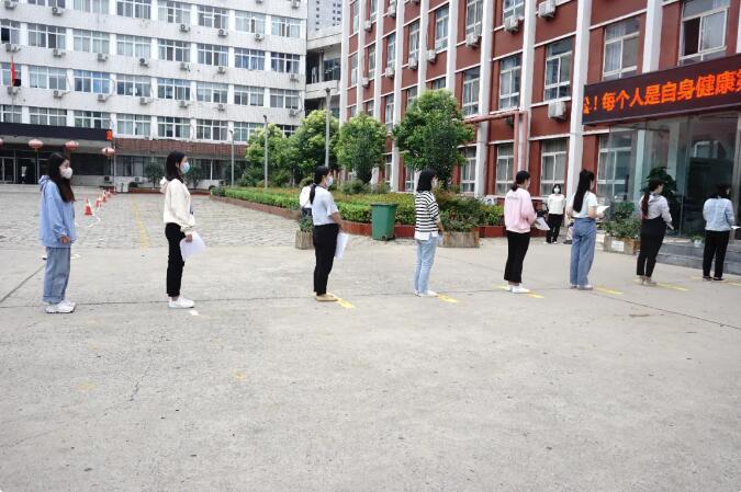 鄭州北大青鳥翔天信鴿秋季返校復(fù)學(xué)疫情防控應(yīng)急演練