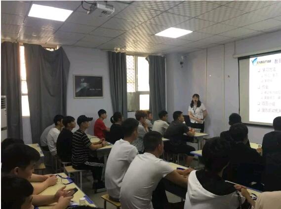 鄭州北大青鳥怎么樣我用我一年的學習經(jīng)歷告訴你