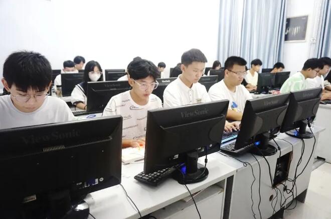 計算機(jī)專業(yè)包含那些專業(yè)課程呢
